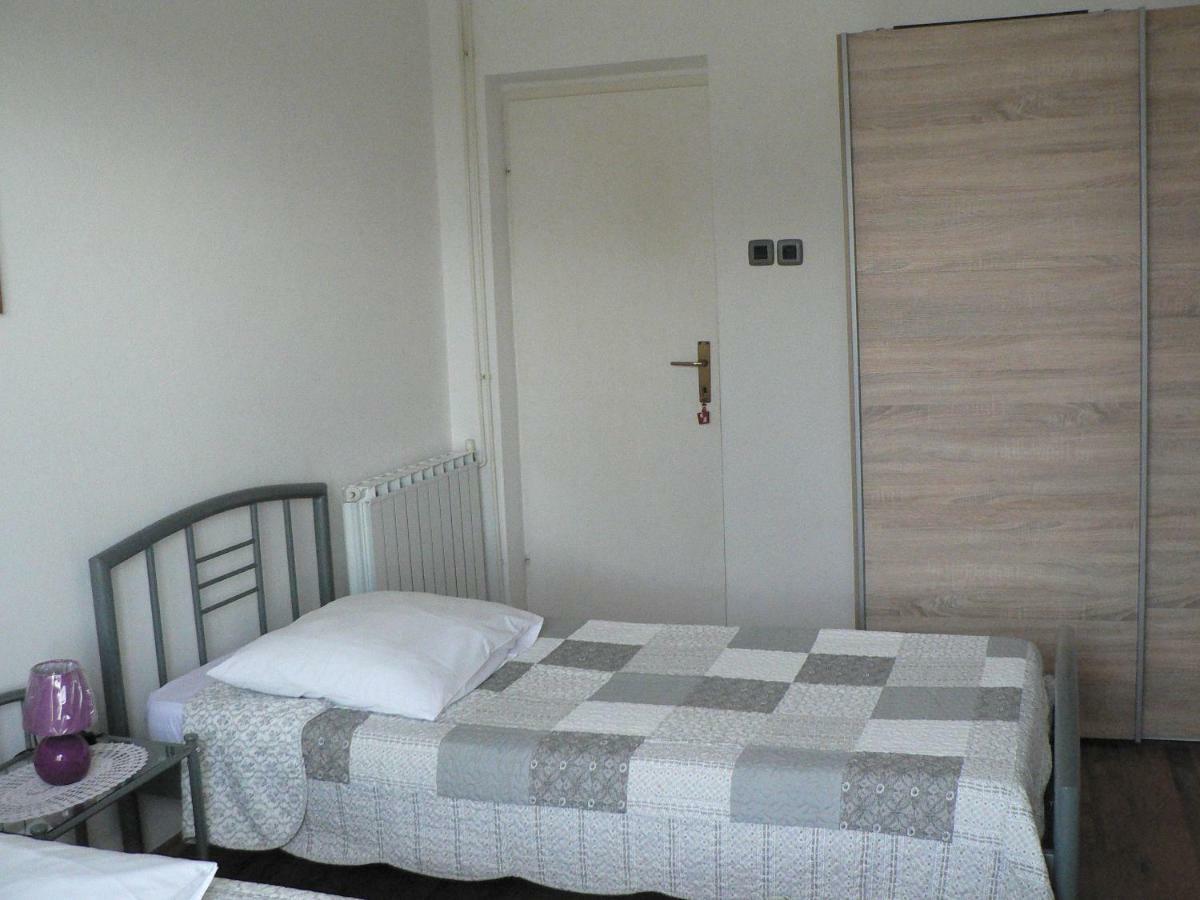 Apartman Mare Pula Bagian luar foto